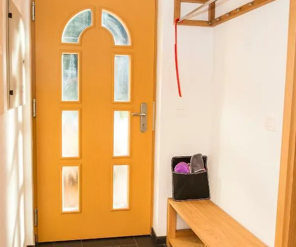 シャレー Brunarica Murka *